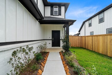 211 Orchard Laurel Dr, Alvin, TX 77511 - photo 6