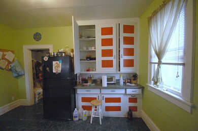 Side 1 Kitchen