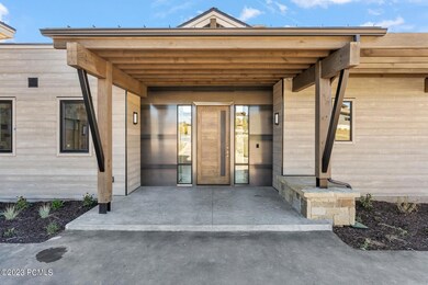 12_Front-Entry_1800x1200_4083657