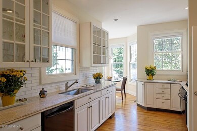 45 Spring St Unit 8 - Kitchen