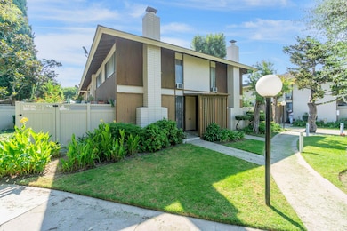 3-web-or-mls-15500-tustin-village-way-ap