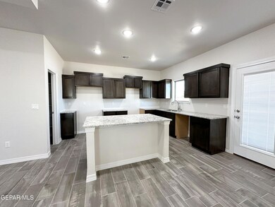 349 Plateau Dr, Socorro, TX 79927 - photo 2