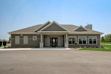 03-Parkway Ridge Circle-003