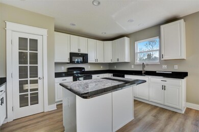 122 Los Arbor Dr, Deland, FL 32724 - photo 4