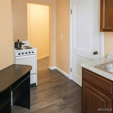 64 Montrose Ave, Buffalo, NY 14214 - photo 3