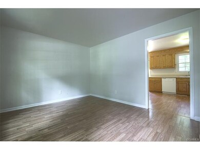 1315 Butternut Dr, Hopewell, VA 23860 - photo 4