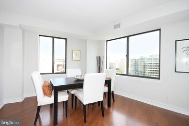 3 Washington Cir NW unit 1005, Washington, DC 20037 - photo 5