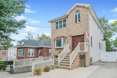 122 Guyon Ave, Staten Island, NY 10306 - photo 4