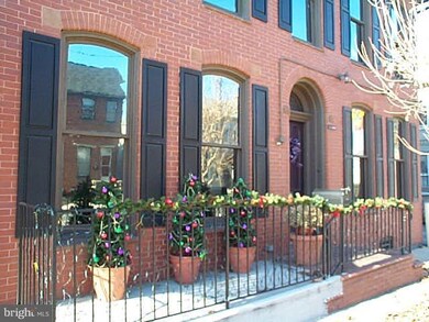 247 S Main St, Chambersburg, PA 17201 - photo 2