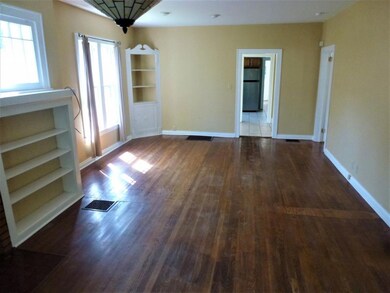 405 W Locust St, Johnson City, TN 37604 - photo 3