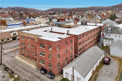 325 W Jefferson St, Butler, PA 16001 - photo 7