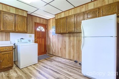 7 Snow White Dr, Asheville, NC 28806 - photo 5