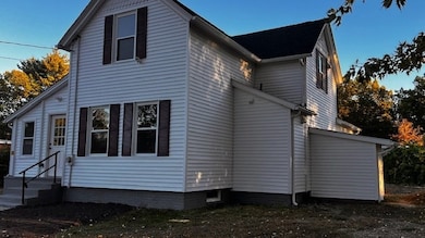 81 Mccarthy Ave, Chicopee, MA 01020 - photo 2