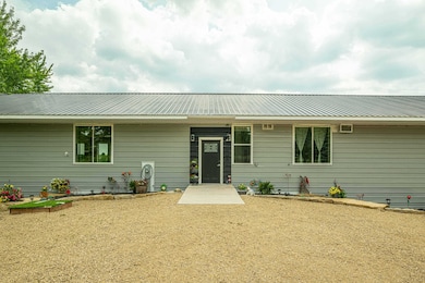 W6579 Karric Ln, Monroe, WI 53566 - photo 5