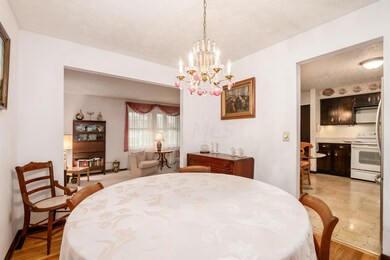 Formal Dining