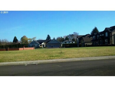 1337 N Fir St, Canby, OR 97013 - photo 3