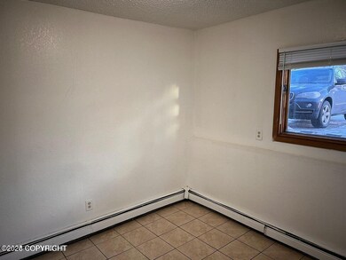 1710 Muldoon Cir unit 3, Anchorage, AK 99504 - photo 3