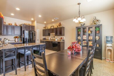 6) KITCHEN
