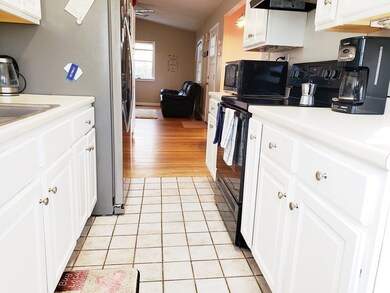 25 Larch Rd, Georgetown, MA 01833 - photo 6