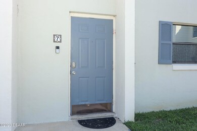 41024102-002-Entry