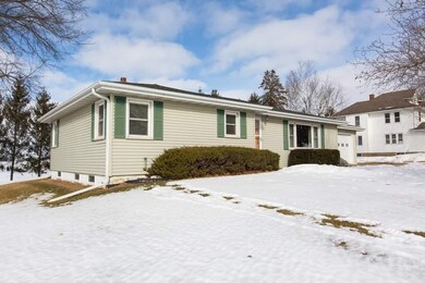 140 East St, Potosi, WI 53820 - photo 2