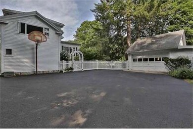 108 Chestnut St, North Reading, MA 01864 - photo 4