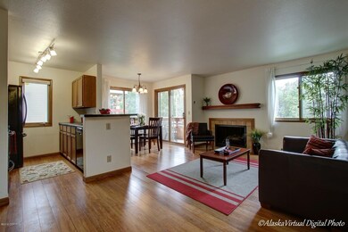 Great Rm Lvg/Dng/Kitchen