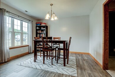 206 Red Berry Dr Richlands NC-large-006-