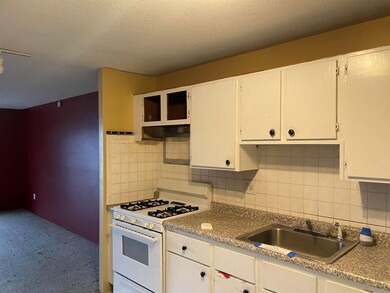 124 Mammoth Rd unit 216, Hooksett, NH 03106 - photo 7