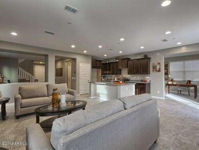 007_Family Room II