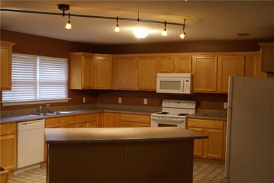 1001 Murray Townsend Rd SE unit B, Darien, GA 31305 - photo 4