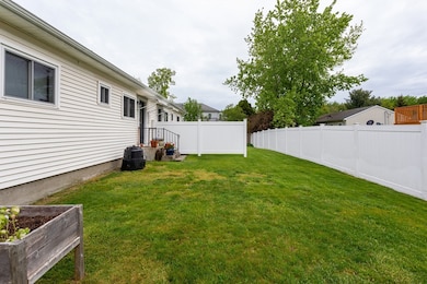 27 Marjorie St, Worcester, MA 01604 - photo 5