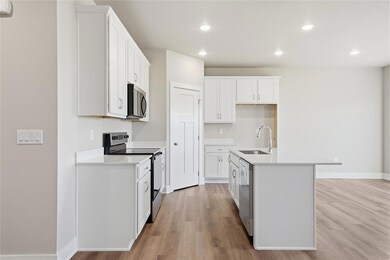 2308 Chan Dr, Adel, IA 50003 - photo 4