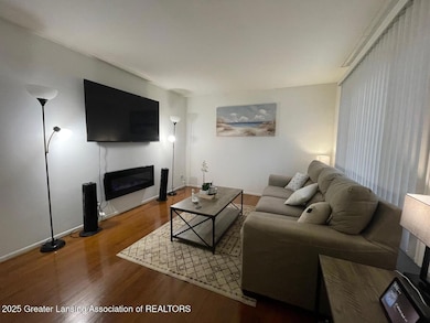 4018 Clayborn Rd, Lansing, MI 48911 - photo 3