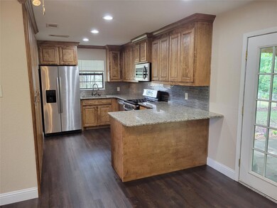 521 Forrest Ln, Denison, TX 75021 - photo 3