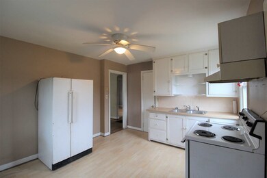 516 S Linden Ave, Waynesboro, VA 22980 - photo 6