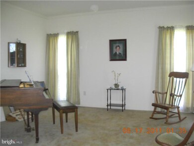 1028 Beckley Dr, Williamstown, NJ 08094 - photo 2