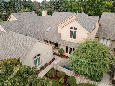 1220 Autumn Dr unit 76, Troy, MI 48098 - photo 5