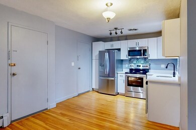 1105 Lexington St unit 7-5, Waltham, MA 02452 - photo 4