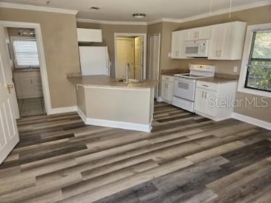 Open Floorplan - Newly Renovated