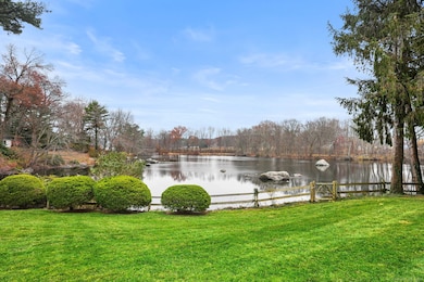 144 W Norwalk Rd, Norwalk, CT 06850 - photo 2