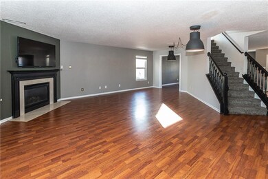 14387 Forsythia Ln, Fishers, IN 46038 - photo 6