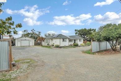 2661 Walnut Blvd, Brentwood, CA 94513 - photo 2