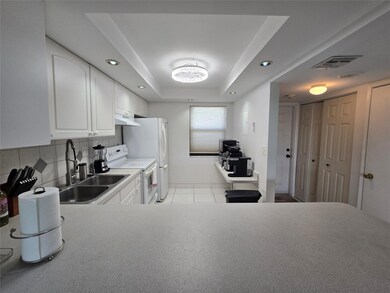 The Waterbury unit 705, Pompano Beach, FL 33062 - photo 6