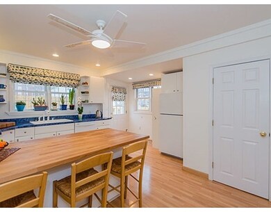 41 Curtis St, Waltham, MA 02453 - photo 4