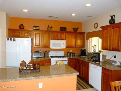 Kit: Silestone Counters/Island, GasStove