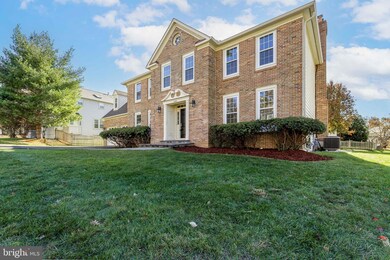 13633 Rock Flint Ct, Clifton, VA 20124 - photo 2