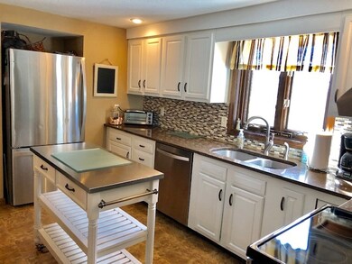 385 Deerfield Rd, Allenstown, NH 03275 - photo 7