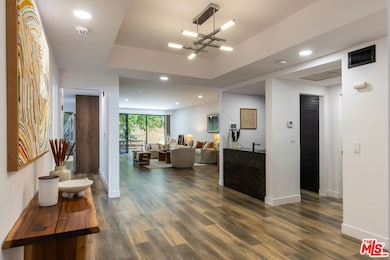 1210 N Kings Rd unit 101, West Hollywood, CA 90069 - photo 5