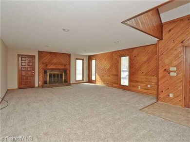 4927 Randleman Rd, Greensboro, NC 27406 - photo 5